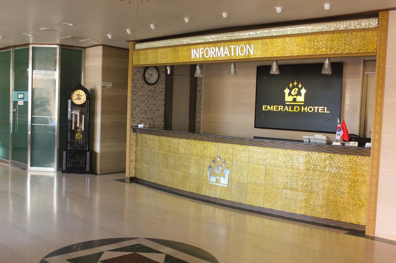 Emerald Hotel Čedžu Exteriér fotografie